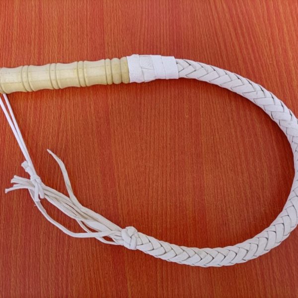 Head Layer Cowhide 70cm Equestrian Whip