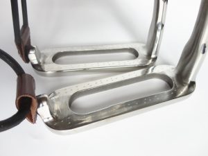 safety stirrups - Stainless Steel English Riding Stirrups - Image 2