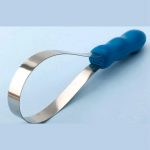 grooming for dogs: Horse Grooming Shedding Blade with Non Slip Handle - Image 3